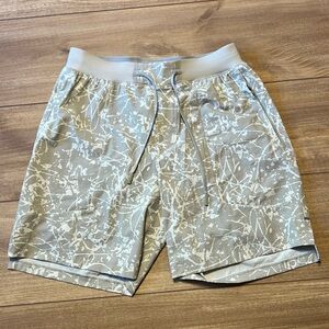 Lululemon Lined License to Train 5” Shorts